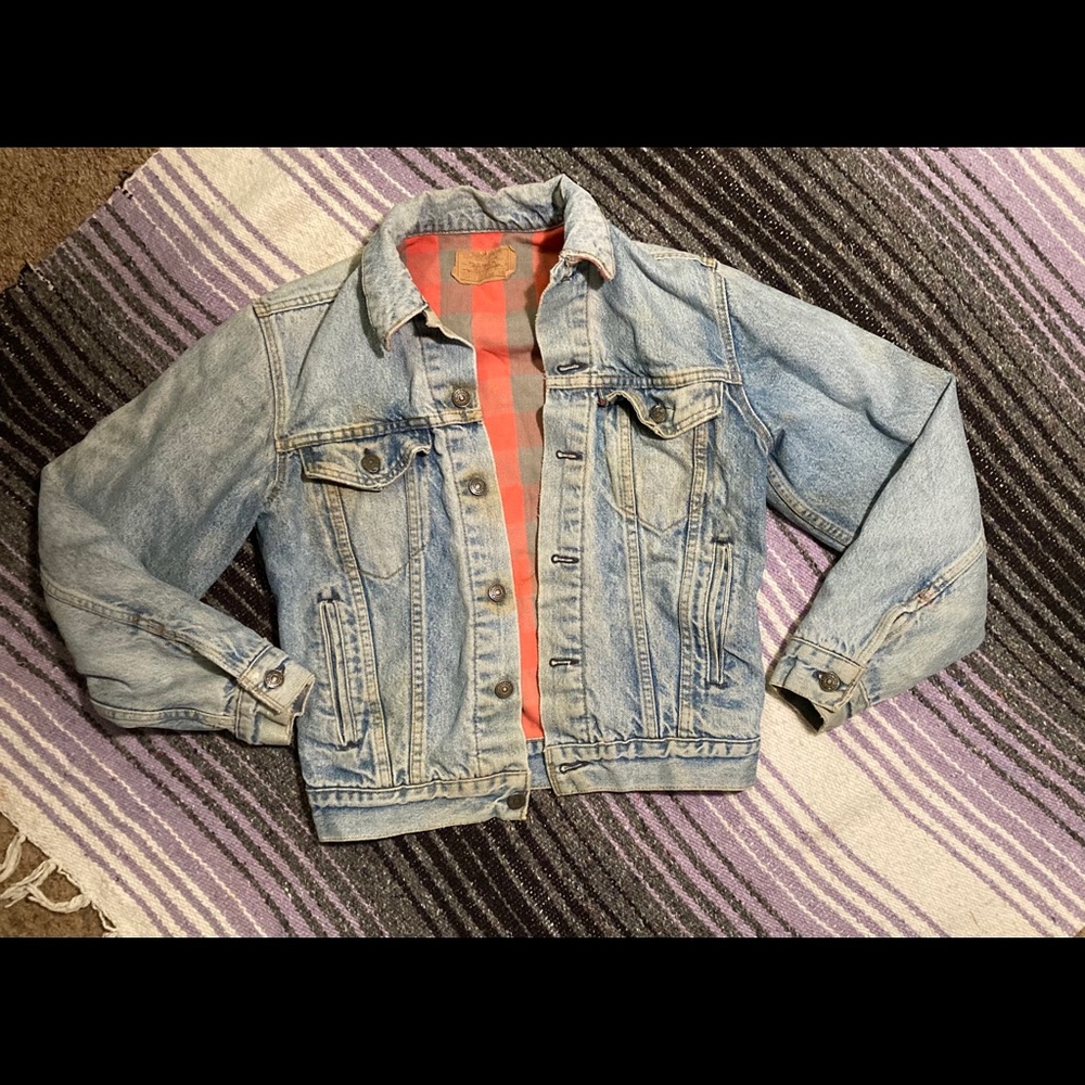 Vintage Levi’s plaid lined trucker jacket